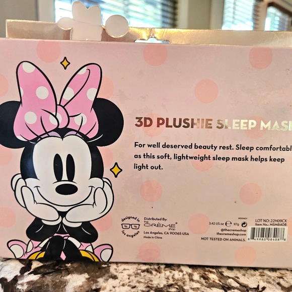 Thee CREME shop Minnie Mouse 3D Plushie Sleep Mask. Limited Edition - Picture 2 of 5